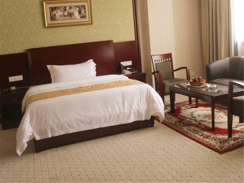 Vienna Hotel Zhongkai Road Branch