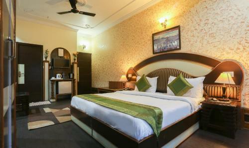 Hotel Moon Walk Residency