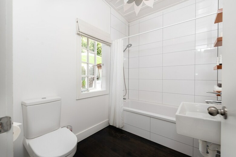 The Old Oak Boutique Hotel