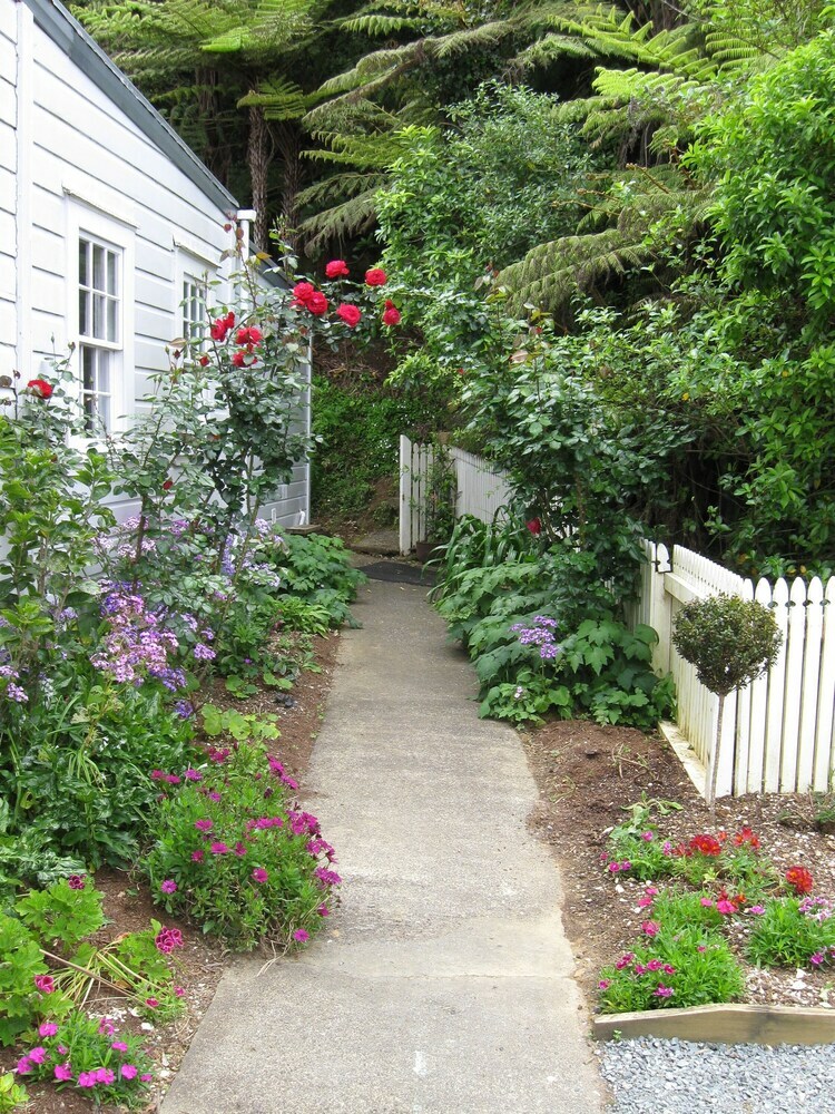 The Old Oak Boutique Hotel