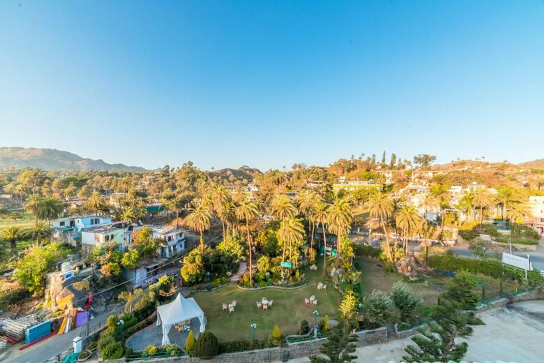 Hotel Hillock