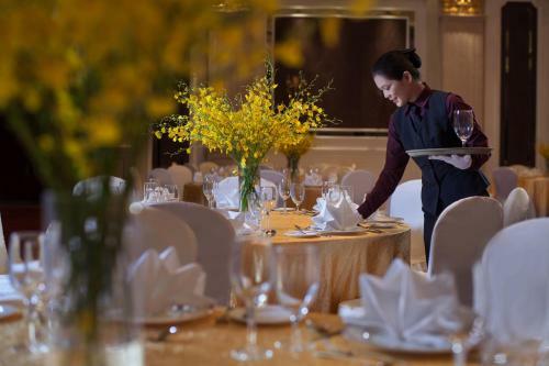 Classical Plaza Hotel