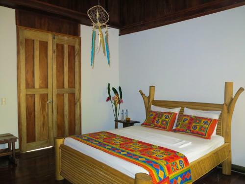 Hostal La Jorar�