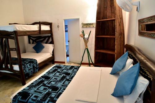 Hostal La Jorar�