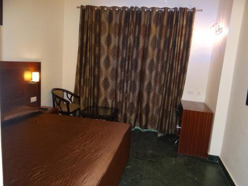 Hotel Janhvi International