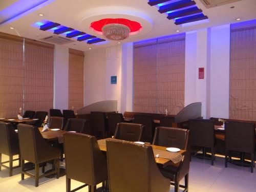 Hotel Janhvi International