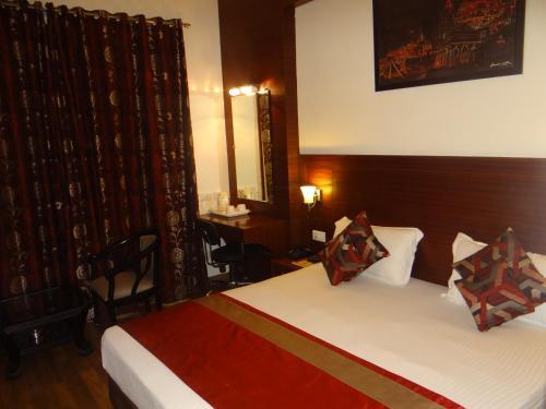 Hotel Janhvi International