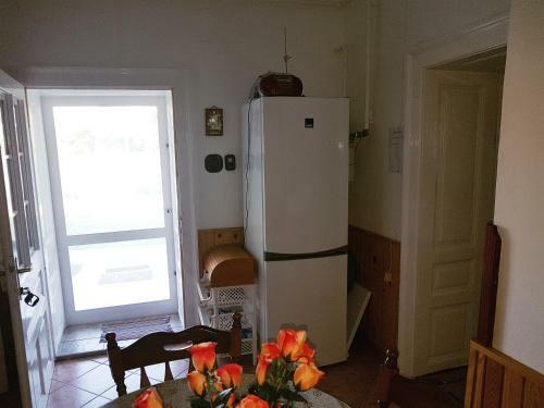 Hostal Vir�gos Vend�gh�z