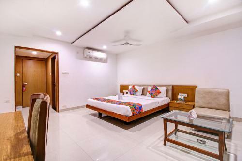 Hotel Sybaritic Suites Gachibowli