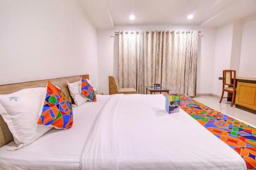 Hotel Sybaritic Suites Gachibowli