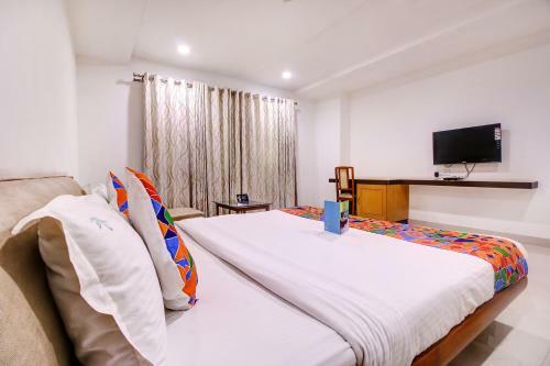 Hotel Sybaritic Suites Gachibowli