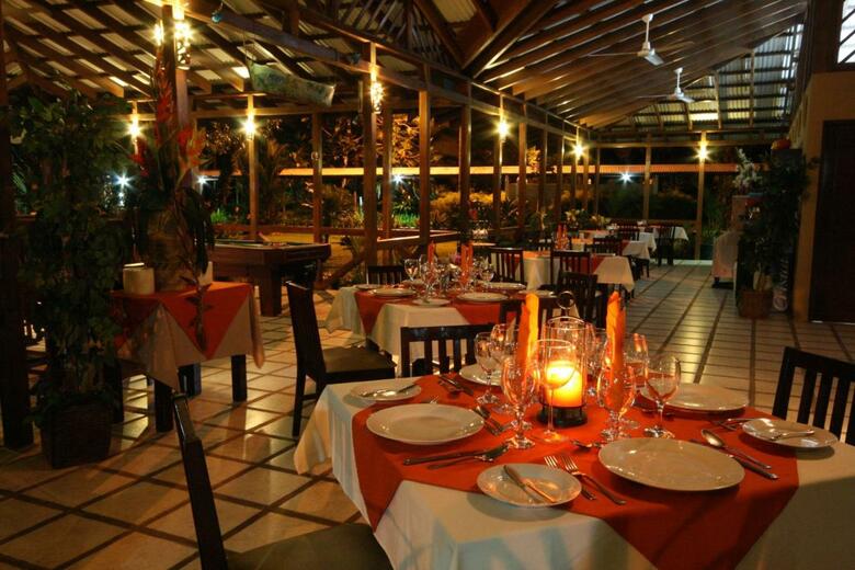 Manatus Hotel
