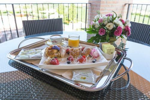 Hostal Casale Santa Maria Country House