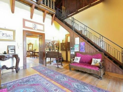 Hostal Holiday Home Flor Parghelia