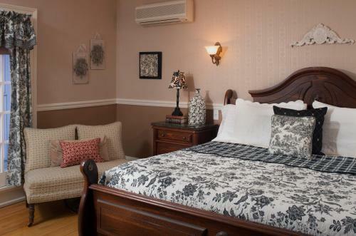 A G Thomson House Duluth Bed And Breakfast