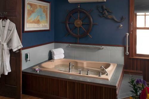 A G Thomson House Duluth Bed And Breakfast