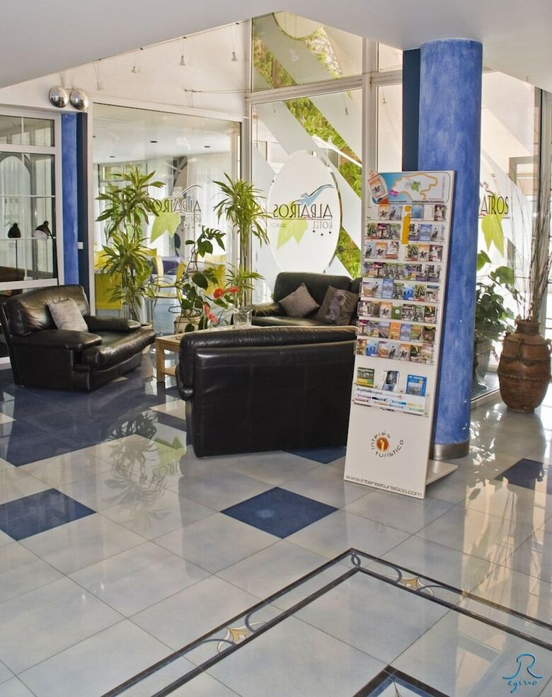 Hotel Arha Villa De Suances