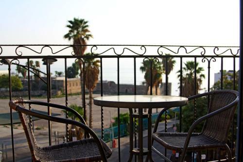 Aviv Hostel