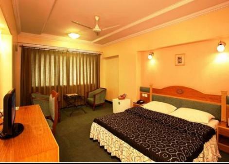 Hotel Brijwasi Royal