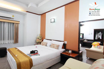 Hotel Boom Forest Resort