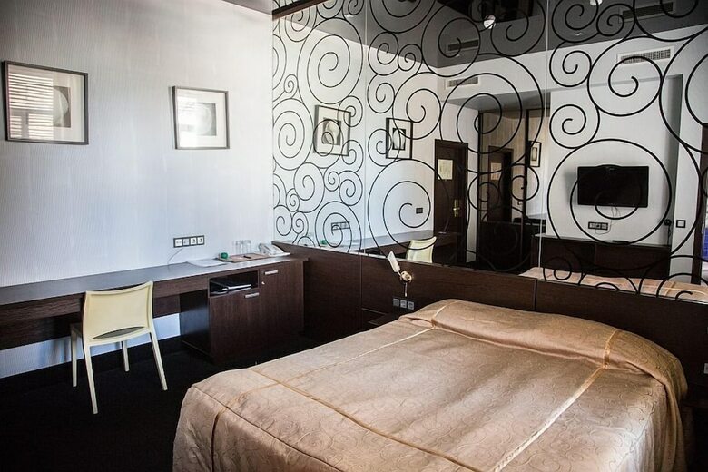 Letuchaya Mysh Hotel