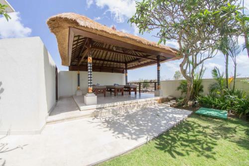 Villa Seratus