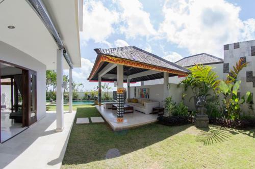 Villa Seratus
