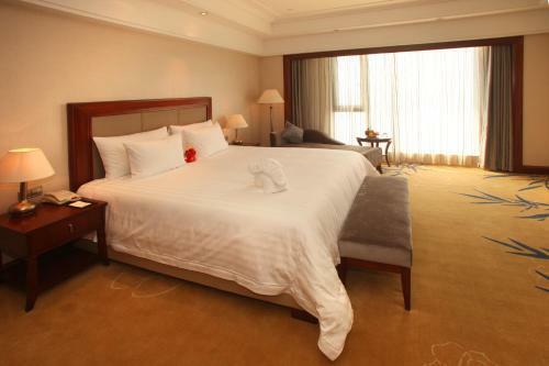 New Century Grand Hotel Huaian