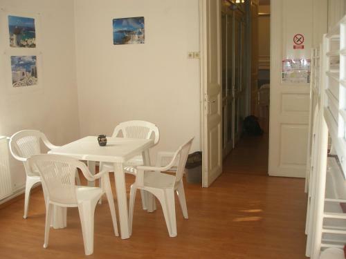Kretan Hostel