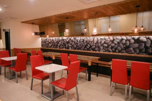 Honeydew Hotel