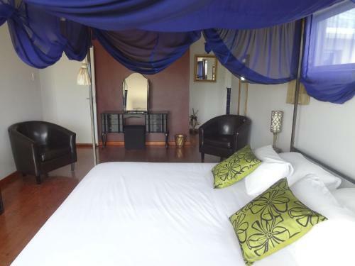 Hostal Villa Surprise