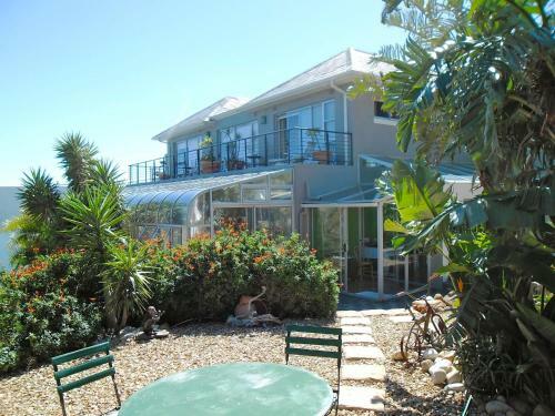 Hostal Villa Surprise