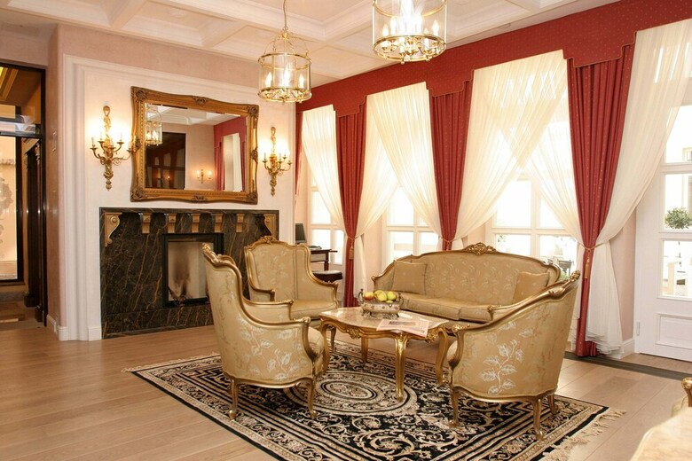 Imperial Hotel & Restaurant