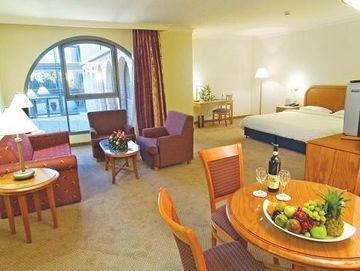 Hotel Grand Court