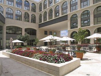 Hotel Grand Court