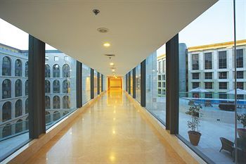 Hotel Grand Court