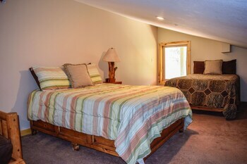 The Lodge At Duck Creek