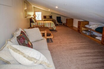 The Lodge At Duck Creek