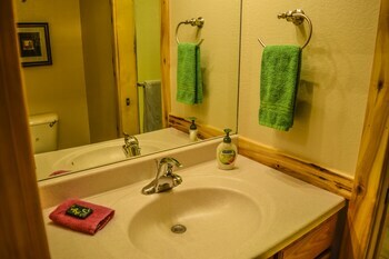 The Lodge At Duck Creek