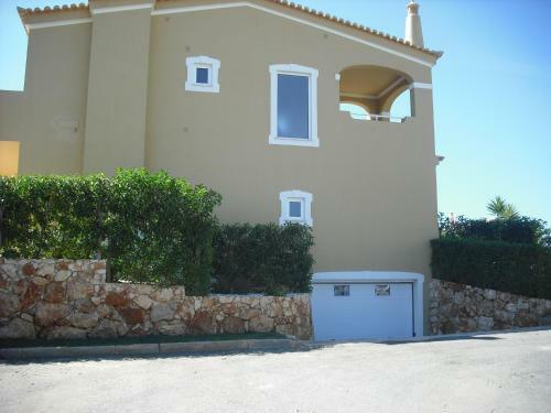 Hostal Oasis Parque Country Club