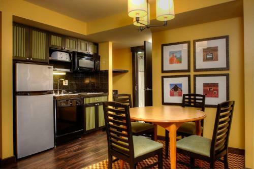 Hotel Bear Creek Mountain Resort