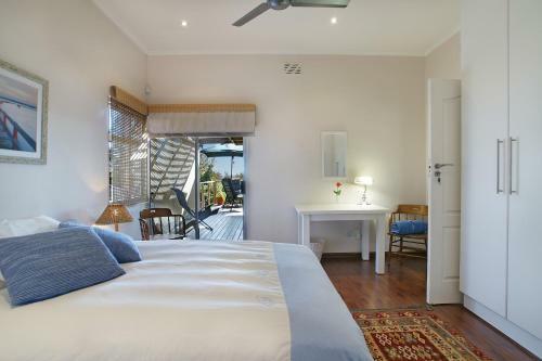 Hostal Anchor Bay Guest House