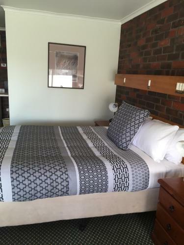 Wentworth Club Motel