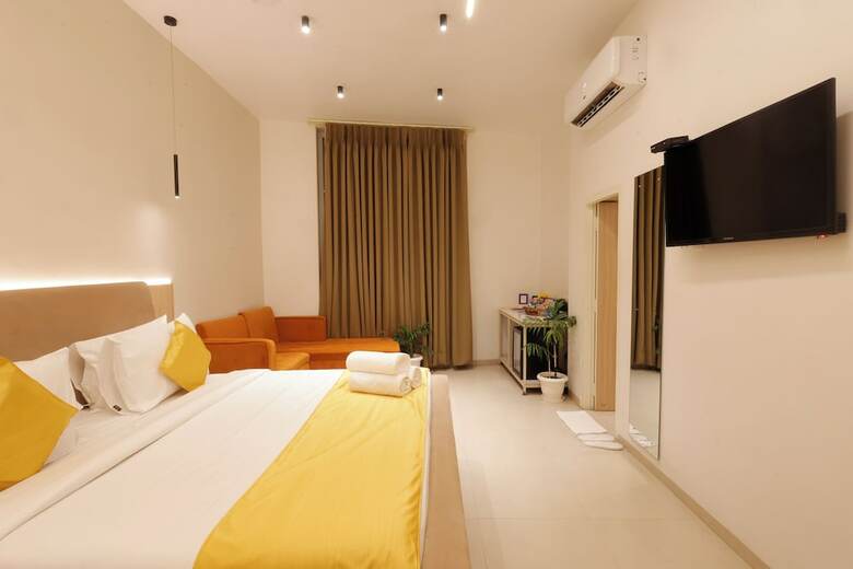 Hotel Varuna