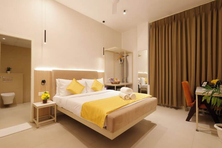 Hotel Varuna