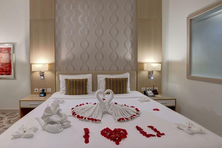 Metropolitan Hotel Dubai