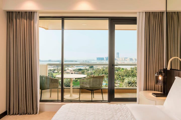 Hotel Le Royal Meridien Beach Resort And Spa