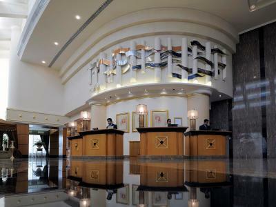 Hotel Le Royal Meridien Beach Resort And Spa