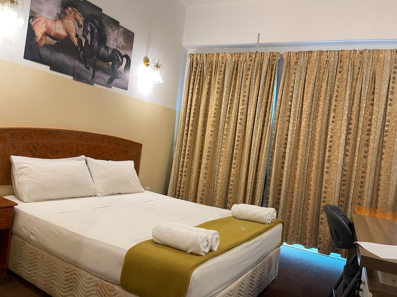 Queens Hotel