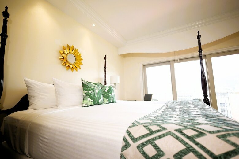The Courtleigh Hotel
